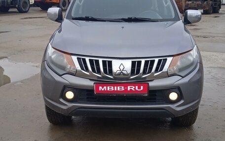 Mitsubishi L200 IV рестайлинг, 2015 год, 1 800 000 рублей, 1 фотография