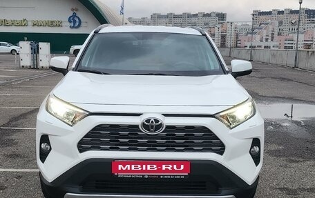 Toyota RAV4, 2020 год, 3 400 000 рублей, 15 фотография