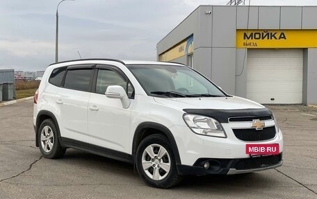 Chevrolet Orlando I, 2014 год, 1 295 000 рублей, 4 фотография