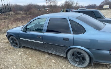 Opel Vectra B рестайлинг, 1998 год, 120 000 рублей, 2 фотография