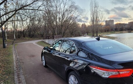 Toyota Camry, 2019 год, 3 700 000 рублей, 10 фотография