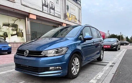 Volkswagen Touran III, 2018 год, 1 650 016 рублей, 1 фотография