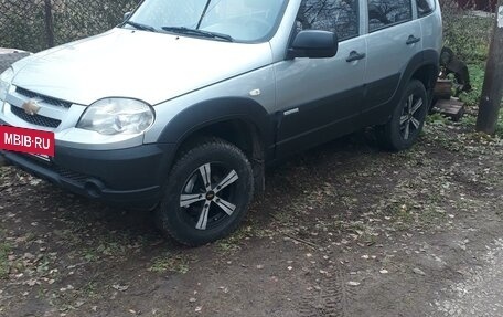 Chevrolet Niva I рестайлинг, 2013 год, 630 000 рублей, 5 фотография