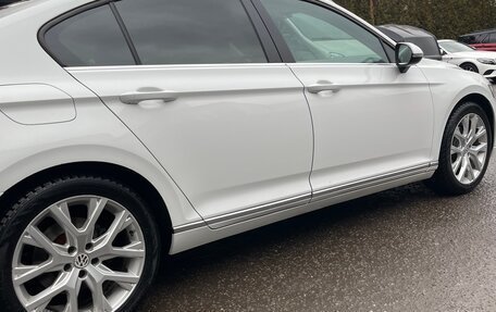 Volkswagen Passat B8 рестайлинг, 2015 год, 1 420 000 рублей, 11 фотография