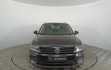 Volkswagen Tiguan II, 2017 год, 2 386 000 рублей, 2 фотография