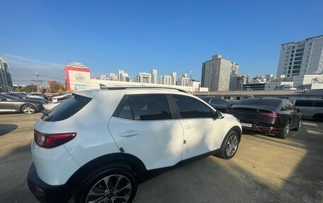 KIA Stonic, 2020 год, 2 фотография