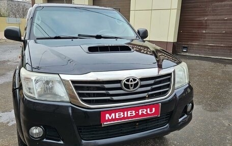 Toyota Hilux VII, 2012 год, 2 080 000 рублей, 2 фотография