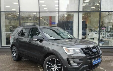 Ford Explorer VI, 2016 год, 2 800 000 рублей, 3 фотография