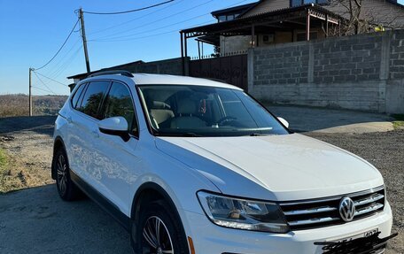 Volkswagen Tiguan II, 2017 год, 2 000 000 рублей, 8 фотография