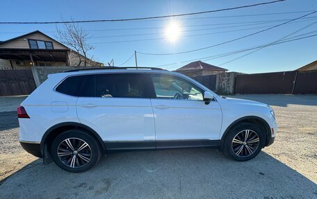 Volkswagen Tiguan II, 2017 год, 2 000 000 рублей, 9 фотография