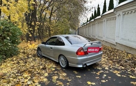 Mitsubishi Mirage VI рестайлинг, 2001 год, 680 000 рублей, 4 фотография