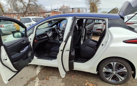 Nissan Leaf II, 2018 год, 1 750 000 рублей, 28 фотография