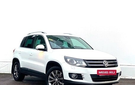 Volkswagen Tiguan I, 2015 год, 2 056 900 рублей, 3 фотография