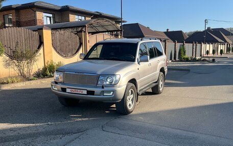 Toyota Land Cruiser 100 рестайлинг 2, 2001 год, 1 550 000 рублей, 5 фотография