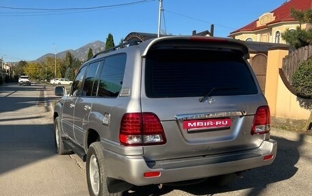 Toyota Land Cruiser 100 рестайлинг 2, 2001 год, 1 550 000 рублей, 6 фотография