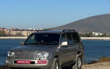 Toyota Land Cruiser 100 рестайлинг 2, 2001 год, 1 550 000 рублей, 10 фотография