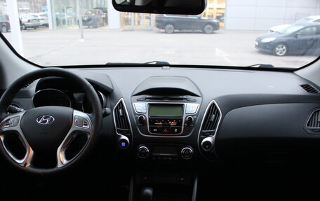 Hyundai Tucson III, 2012 год, 1 255 000 рублей, 15 фотография