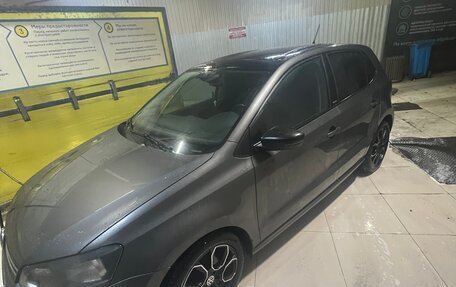 Volkswagen Polo VI (EU Market), 2011 год, 1 000 000 рублей, 2 фотография