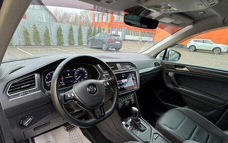 Volkswagen Tiguan II, 2017 год, 2 490 000 рублей, 7 фотография