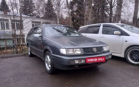 Volkswagen Passat B4, 1995 год, 125 000 рублей, 4 фотография