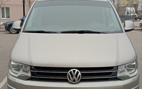 Volkswagen Multivan T5, 2012 год, 2 700 000 рублей, 2 фотография