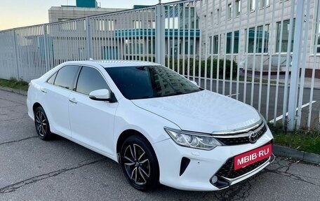 Toyota Camry, 2016 год, 1 790 000 рублей, 3 фотография