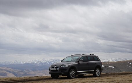 Volkswagen Touareg III, 2007 год, 1 300 000 рублей, 1 фотография