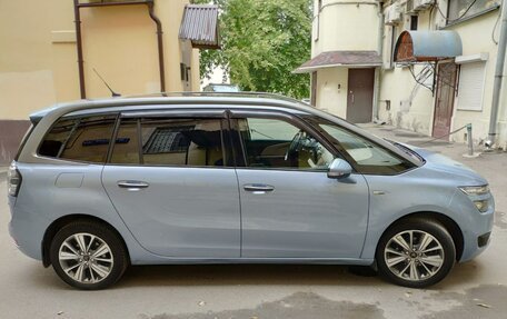 Citroen C4 Picasso II рестайлинг, 2015 год, 1 700 000 рублей, 12 фотография