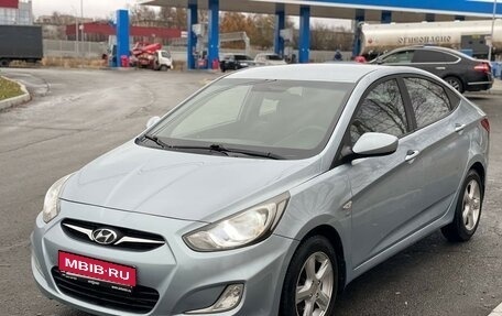 Hyundai Solaris II рестайлинг, 2011 год, 865 000 рублей, 3 фотография