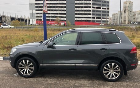 Volkswagen Touareg III, 2013 год, 2 800 000 рублей, 2 фотография