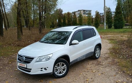 Volkswagen Tiguan I, 2010 год, 1 000 000 рублей, 2 фотография