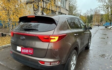 KIA Sportage IV рестайлинг, 2017 год, 2 300 000 рублей, 4 фотография