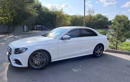 Mercedes-Benz E-Класс, 2019 год, 4 350 000 рублей, 2 фотография