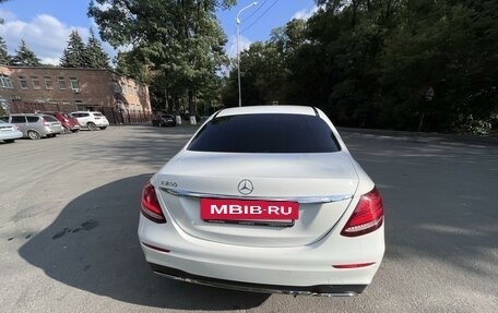 Mercedes-Benz E-Класс, 2019 год, 4 350 000 рублей, 9 фотография