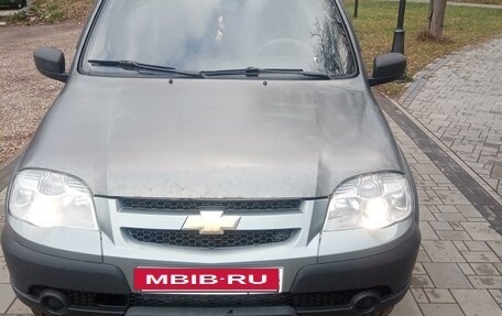 Chevrolet Niva I рестайлинг, 2012 год, 480 000 рублей, 2 фотография