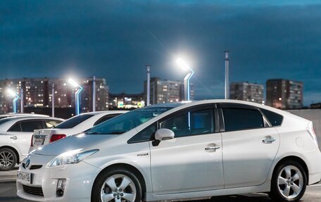 Toyota Prius, 2010 год, 1 300 000 рублей, 10 фотография