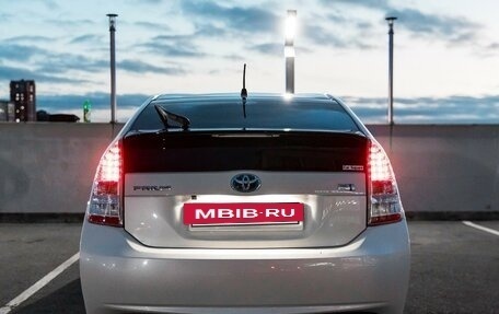 Toyota Prius, 2010 год, 1 300 000 рублей, 7 фотография