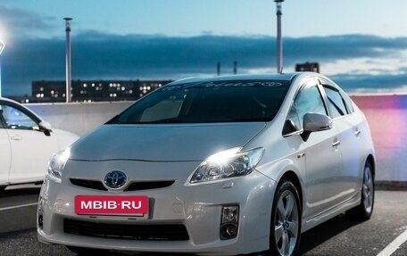 Toyota Prius, 2010 год, 1 300 000 рублей, 9 фотография