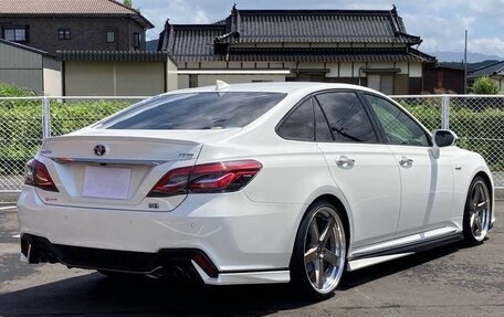 Toyota Crown, 2020 год, 2 750 000 рублей, 6 фотография