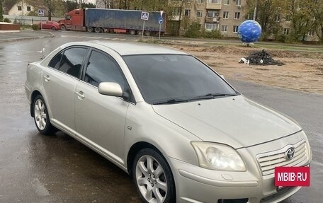 Toyota Avensis III рестайлинг, 2004 год, 665 000 рублей, 3 фотография