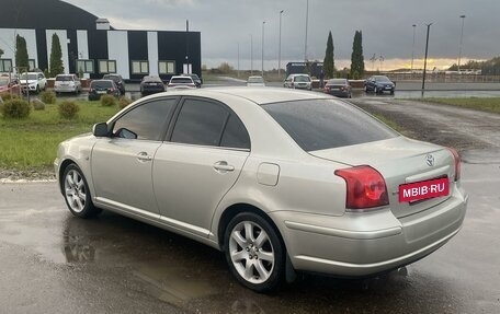 Toyota Avensis III рестайлинг, 2004 год, 665 000 рублей, 5 фотография