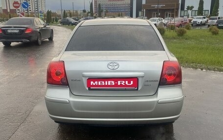 Toyota Avensis III рестайлинг, 2004 год, 665 000 рублей, 4 фотография