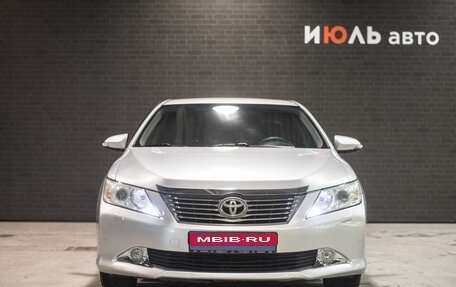 Toyota Camry, 2011 год, 1 755 000 рублей, 2 фотография