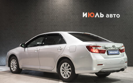 Toyota Camry, 2011 год, 1 755 000 рублей, 4 фотография