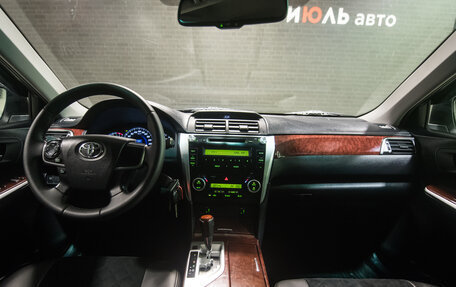 Toyota Camry, 2011 год, 1 755 000 рублей, 16 фотография