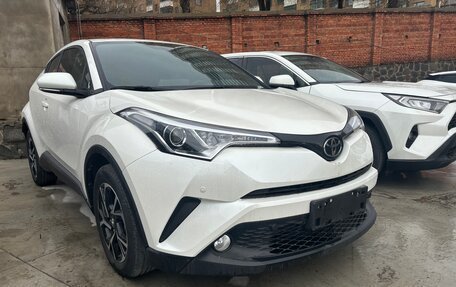 Toyota C-HR I рестайлинг, 2021 год, 1 753 000 рублей, 2 фотография