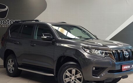 Toyota Land Cruiser Prado 150 рестайлинг 2, 2021 год, 6 800 000 рублей, 9 фотография