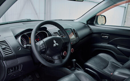 Mitsubishi Outlander III рестайлинг 3, 2007 год, 1 245 000 рублей, 9 фотография