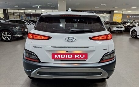 Hyundai Kona I, 2021 год, 1 410 000 рублей, 4 фотография