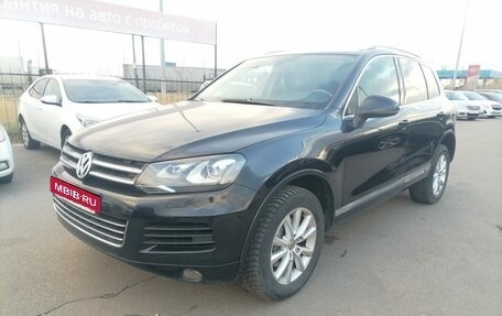 Volkswagen Touareg III, 2011 год, 1 719 000 рублей, 2 фотография